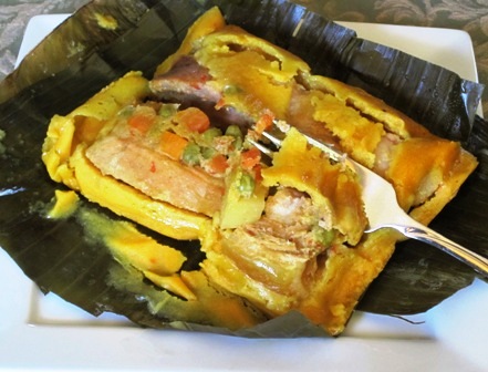 Food Ways: Colombian Tamales | USC Digital Folklore Archives